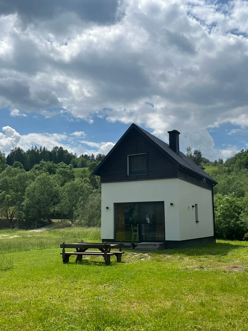 domek-w-lesie